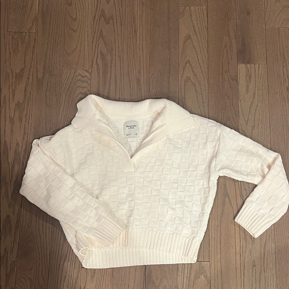 Abercrombie & Fitch Cream V-Neck Sweater